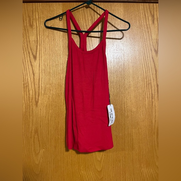 Zyia Active Tops - Red Zyia Daphne Tank Top. Size M. Ribbed